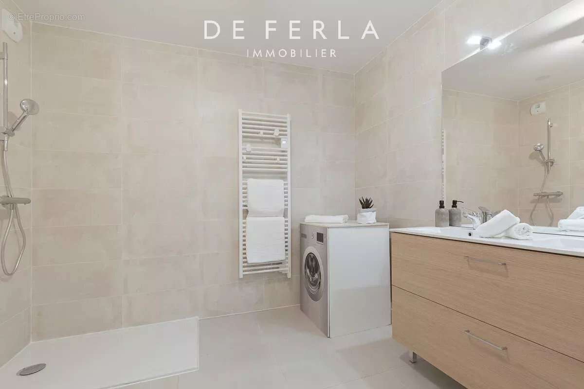 Appartement à MARSEILLE-6E