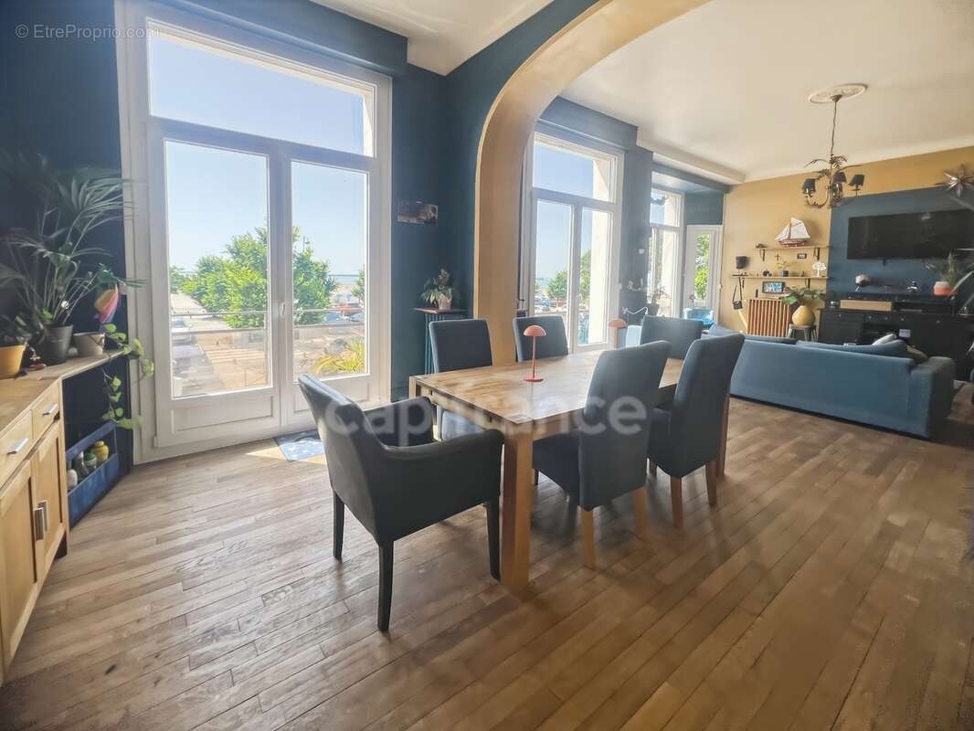 À vendre - boulogne-sur-mer - vue mer - appartement d'exception -163 m2 -7 pièces - 5 chambres - garage - cave - - photo 2