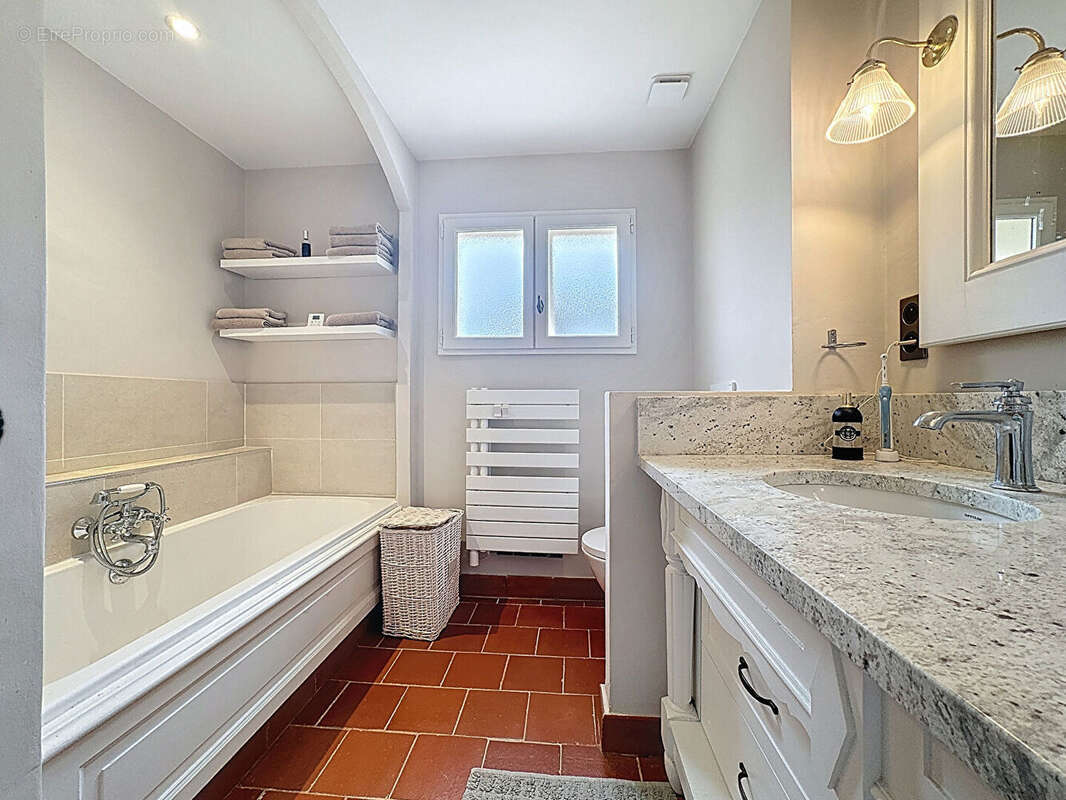 Appartement à LA MOTTE