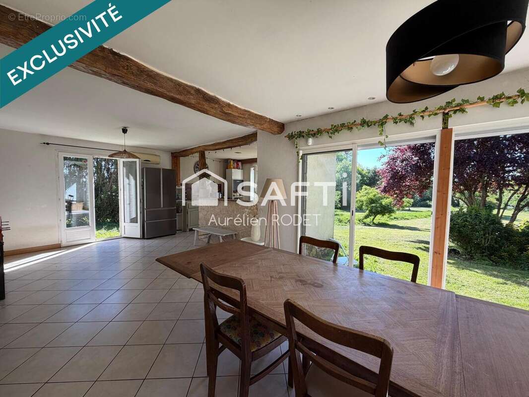 Maison 130 m² à Buxeuil  - photo 2