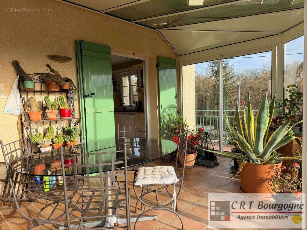 Maison à VILLIERS-SAINT-BENOIT