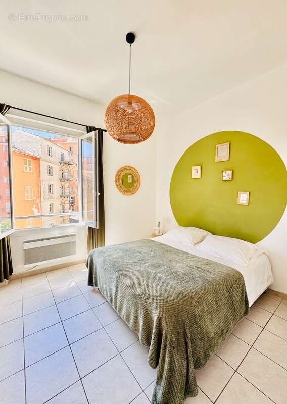Appartement à vendre 2 pièces - À deux pas du Port de Bastia - photo 4