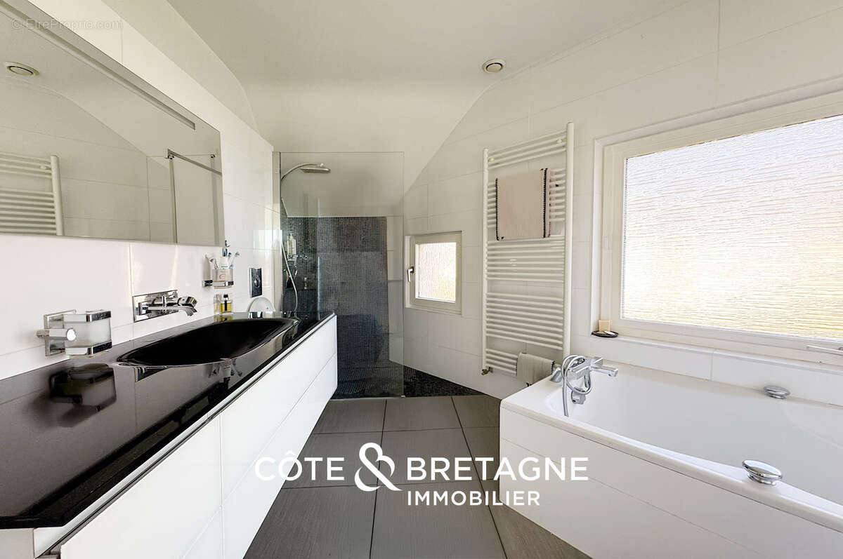 Maison d'architecte avec jardin paysager a tregueux pres de saint-brieuc  réf : 202588 - photo 13