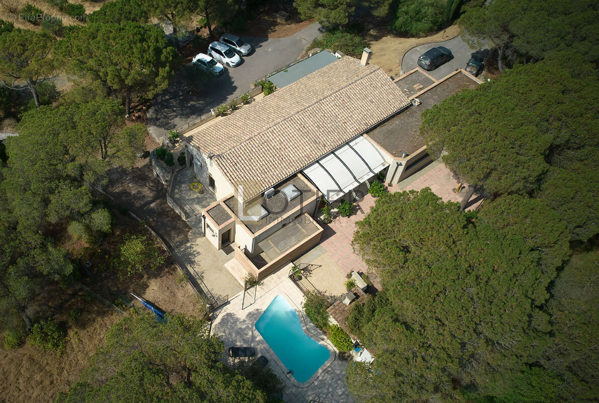 Maison à VILLEDUBERT