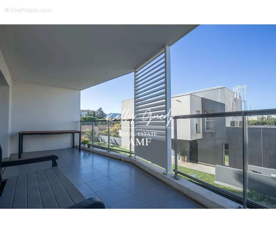 T3 avec terrasse 24 m2 situé à l'allée des pins - photo 8