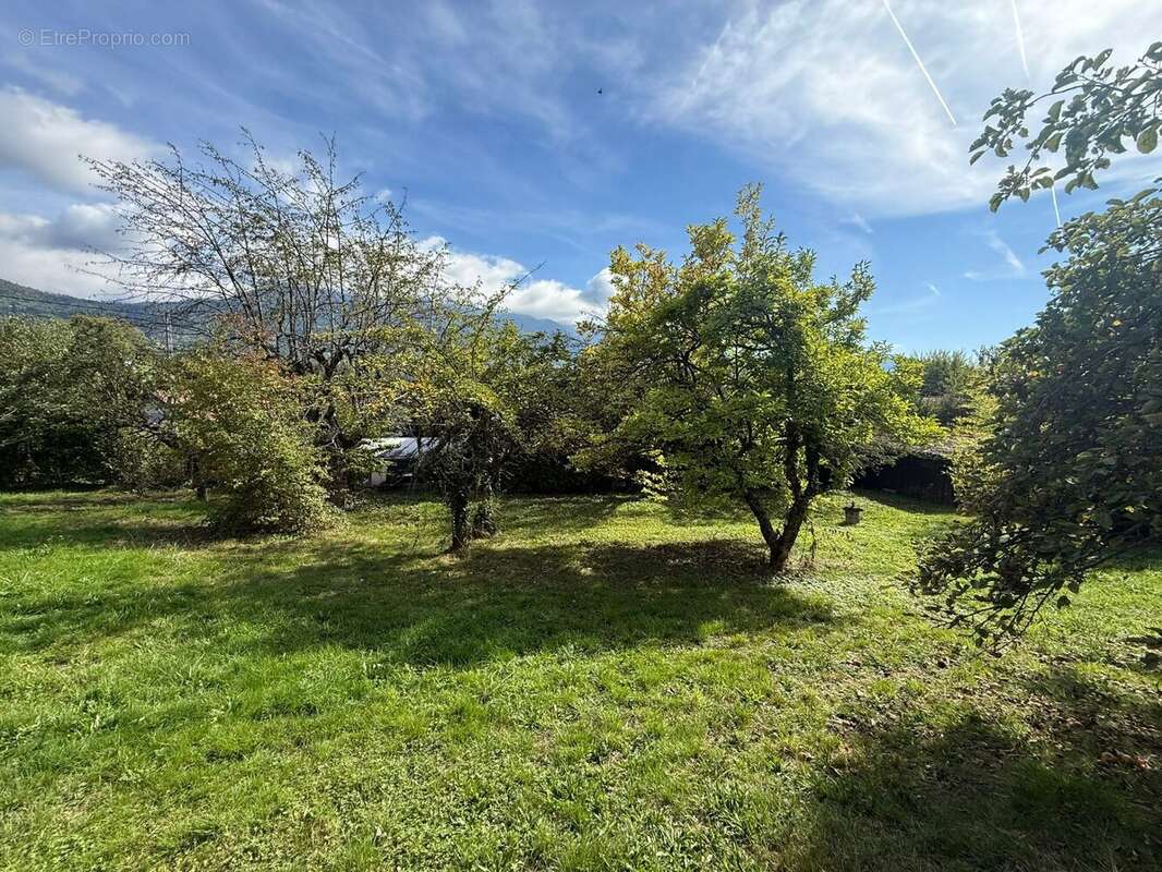 Terrain à SAINT-MARTIN-D&#039;URIAGE