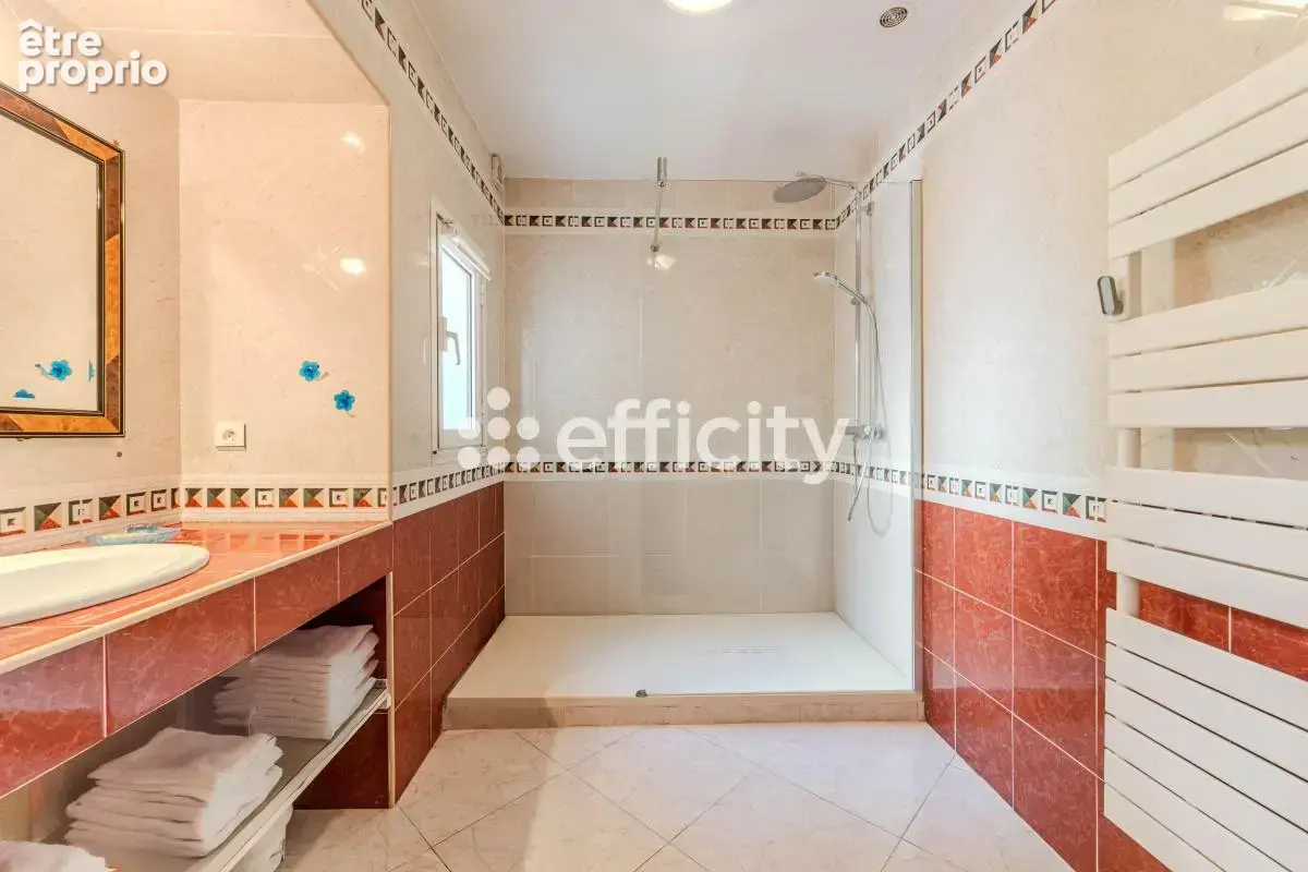 Maison 6 pièces 177 m² à vendre à Saint-Mathieu-De-Treviers (34270) - photo 12