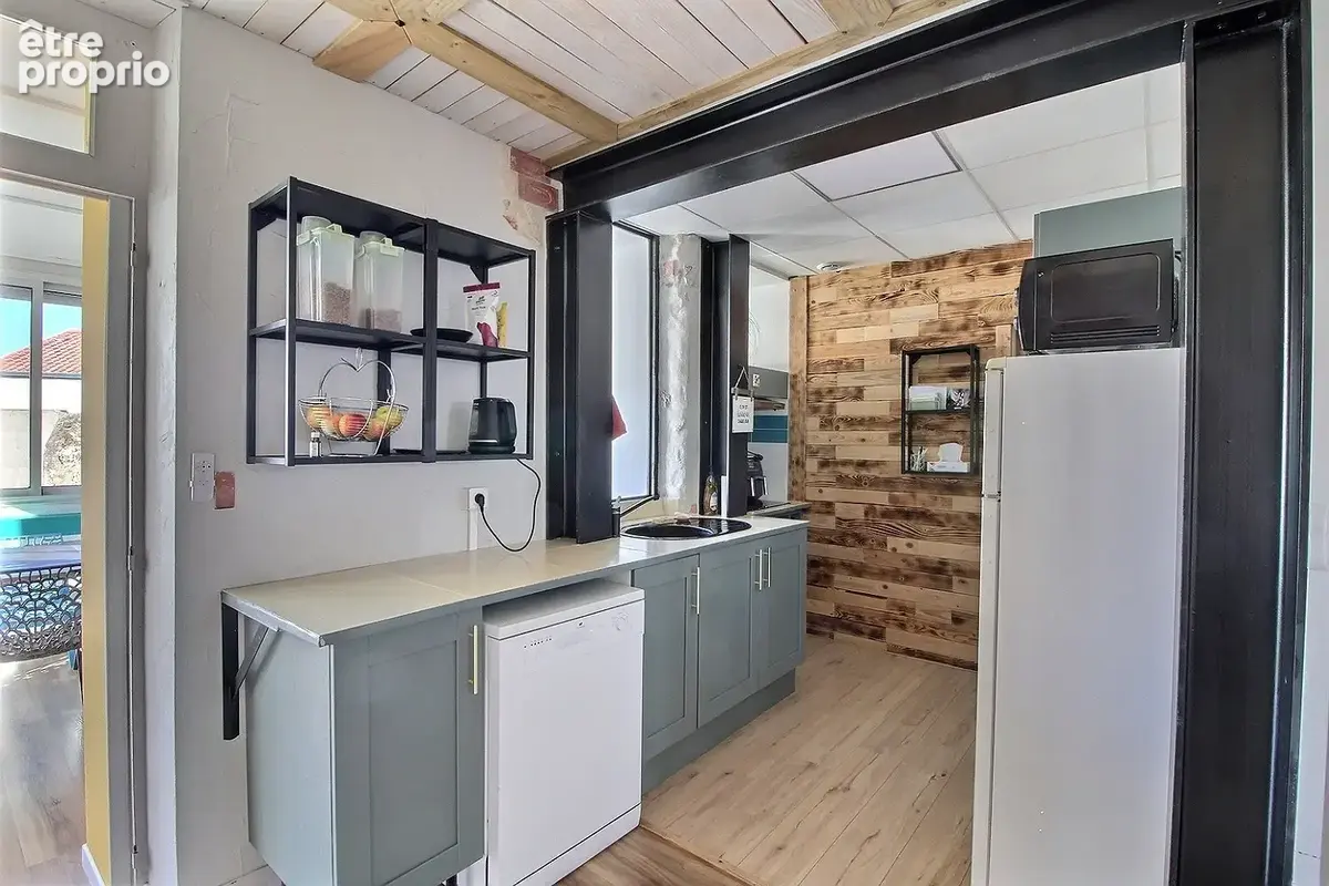 Maison ancienne de plain-pied rénovée avec étage en copropriété - 5 pièces - 99 m2 environ - photo 5