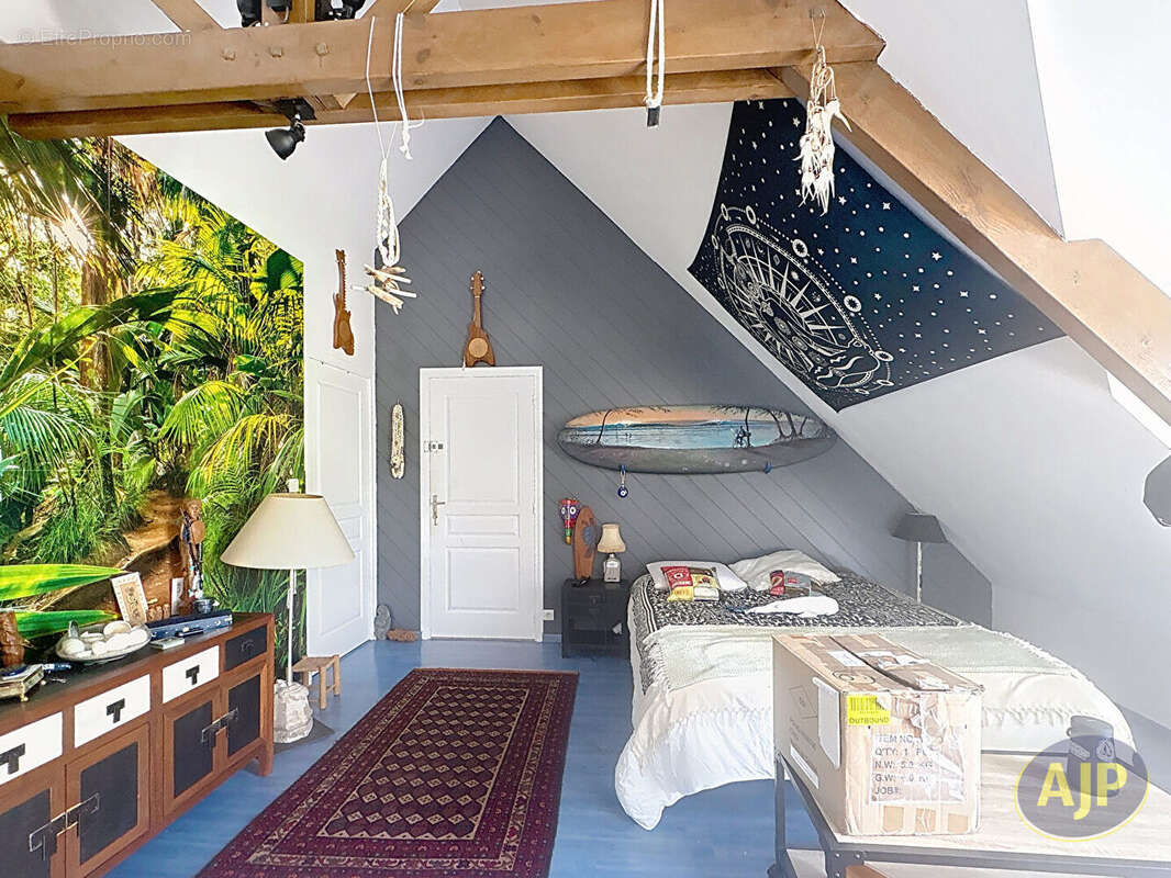 Maison à LE POULIGUEN