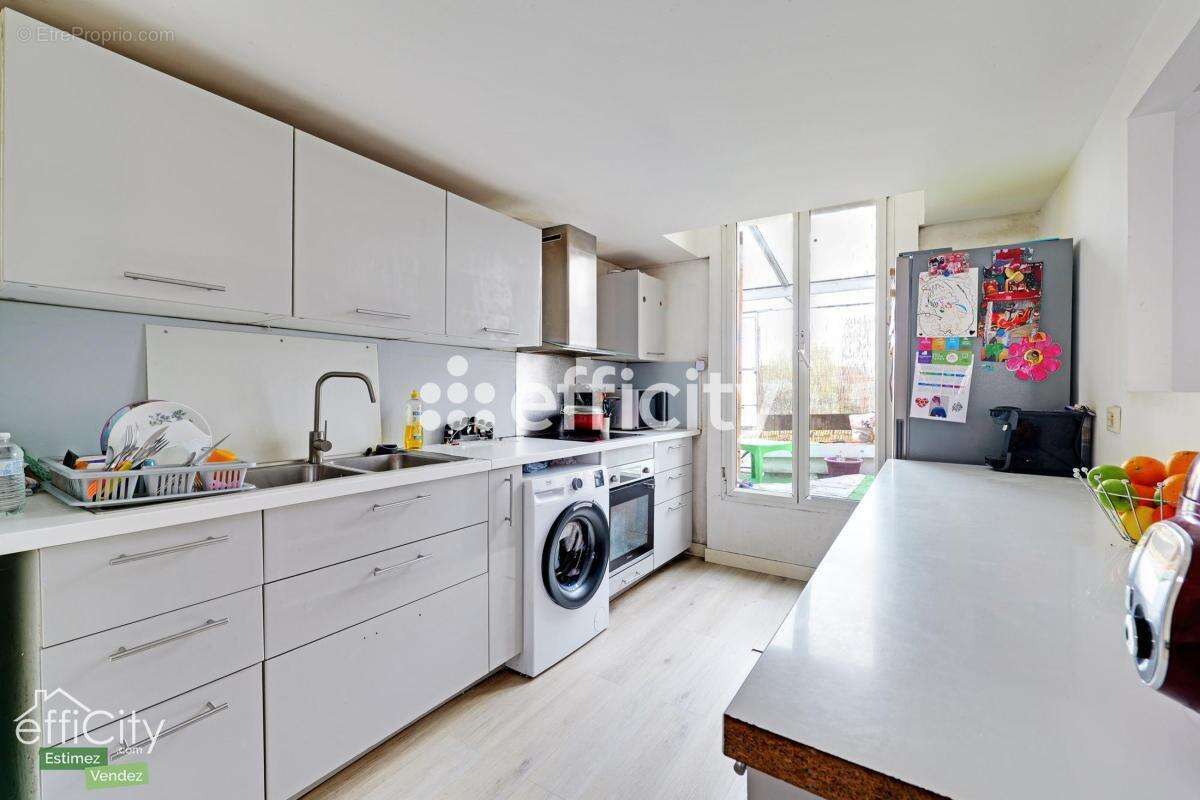 Maison à VILLENEUVE-LE-ROI