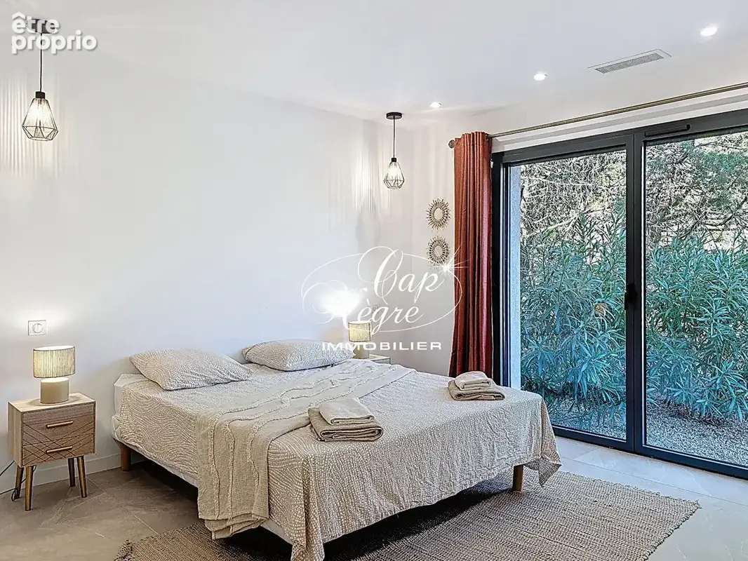 Villa neuve avec piscine et grand terrain avec collines à vendre au plan de la tour frais de notaire réduits - golfe de saint tr - photo 12