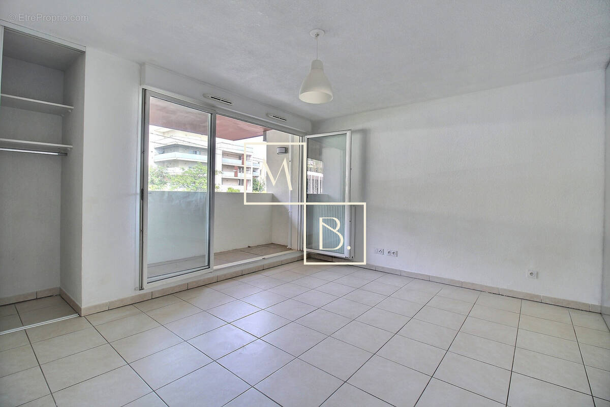 Appartement à JUVIGNAC