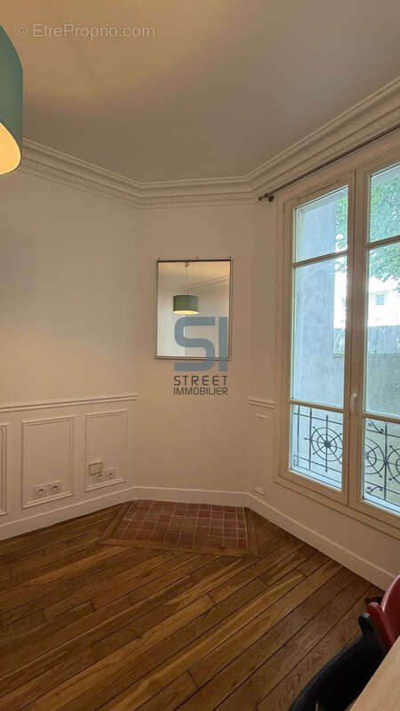 Appartement à PARIS-20E