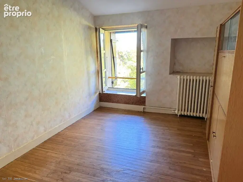 Maison Spacieuse Avec 5 Chambres et Dépendances - photo 18