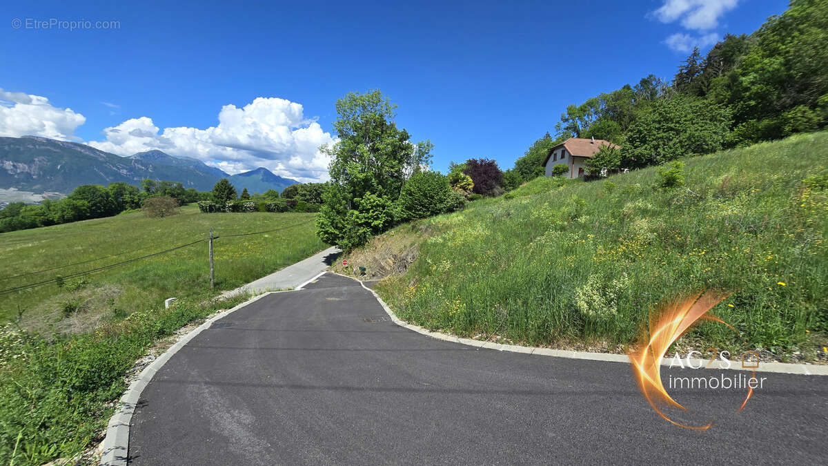 Terrain à LA CHAPELLE-BLANCHE