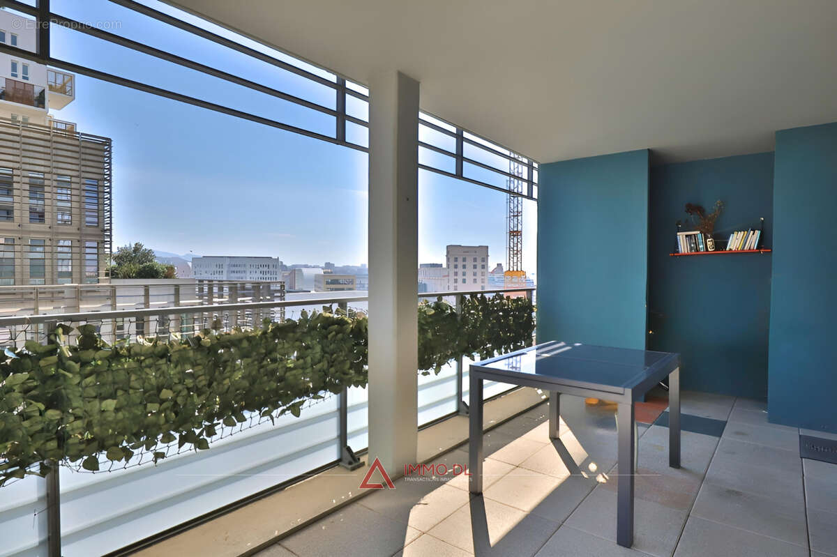 Appartement à MARSEILLE-3E