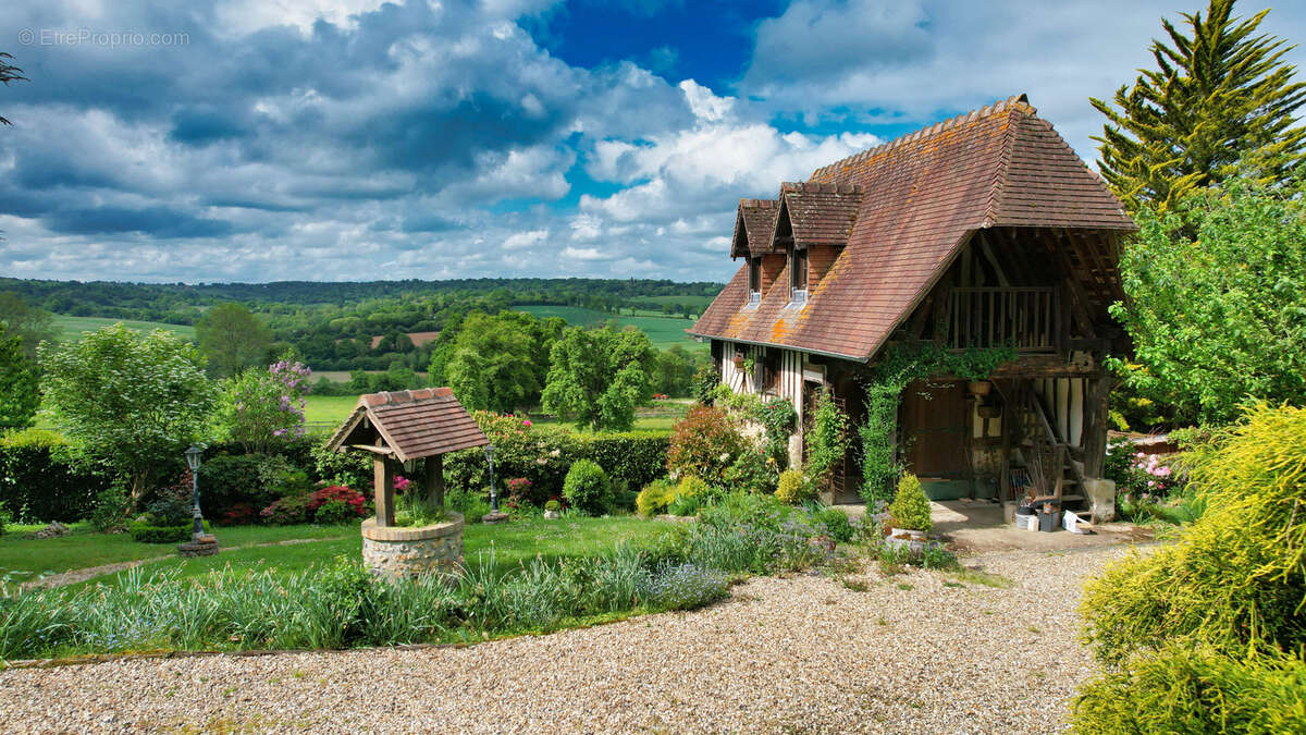 Maison à PONT-L&#039;EVEQUE