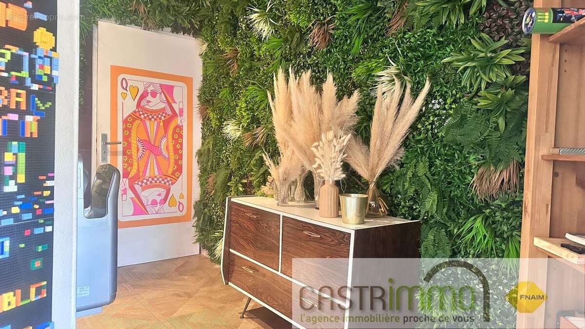 Commerce à CASTRIES