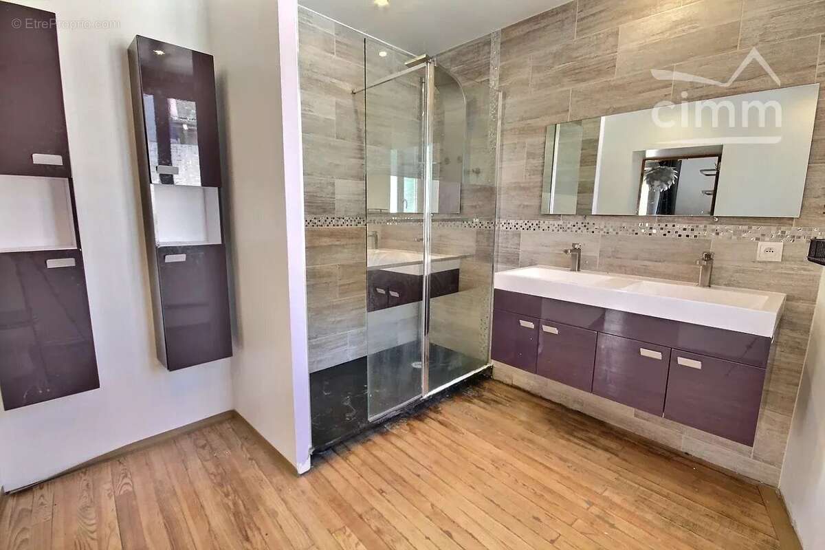 Maison à LA ROCHETTE