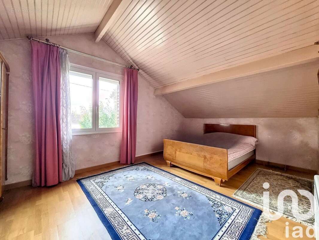 Photo 8 - Maison à MONTEREAU-FAULT-YONNE