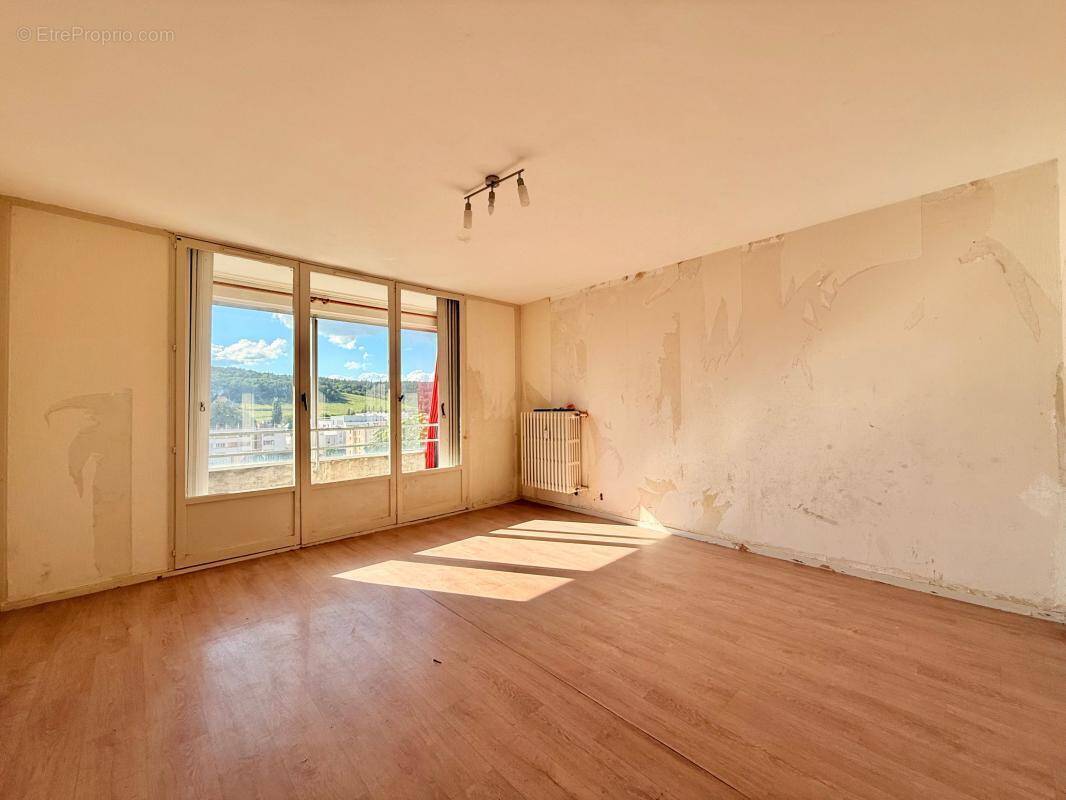 Appartement à CHENOVE
