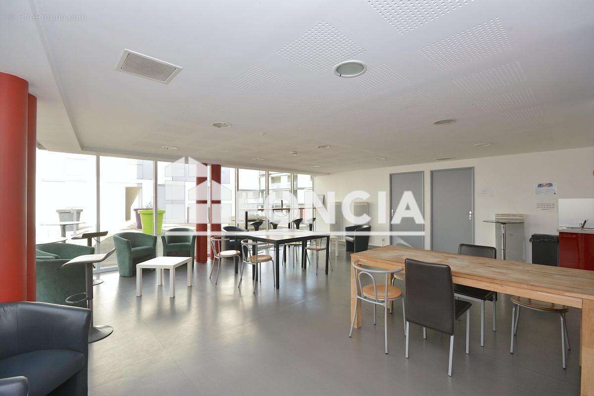 Vente - Appartement en résidence services - Studio - 18,37 m² - - photo 7