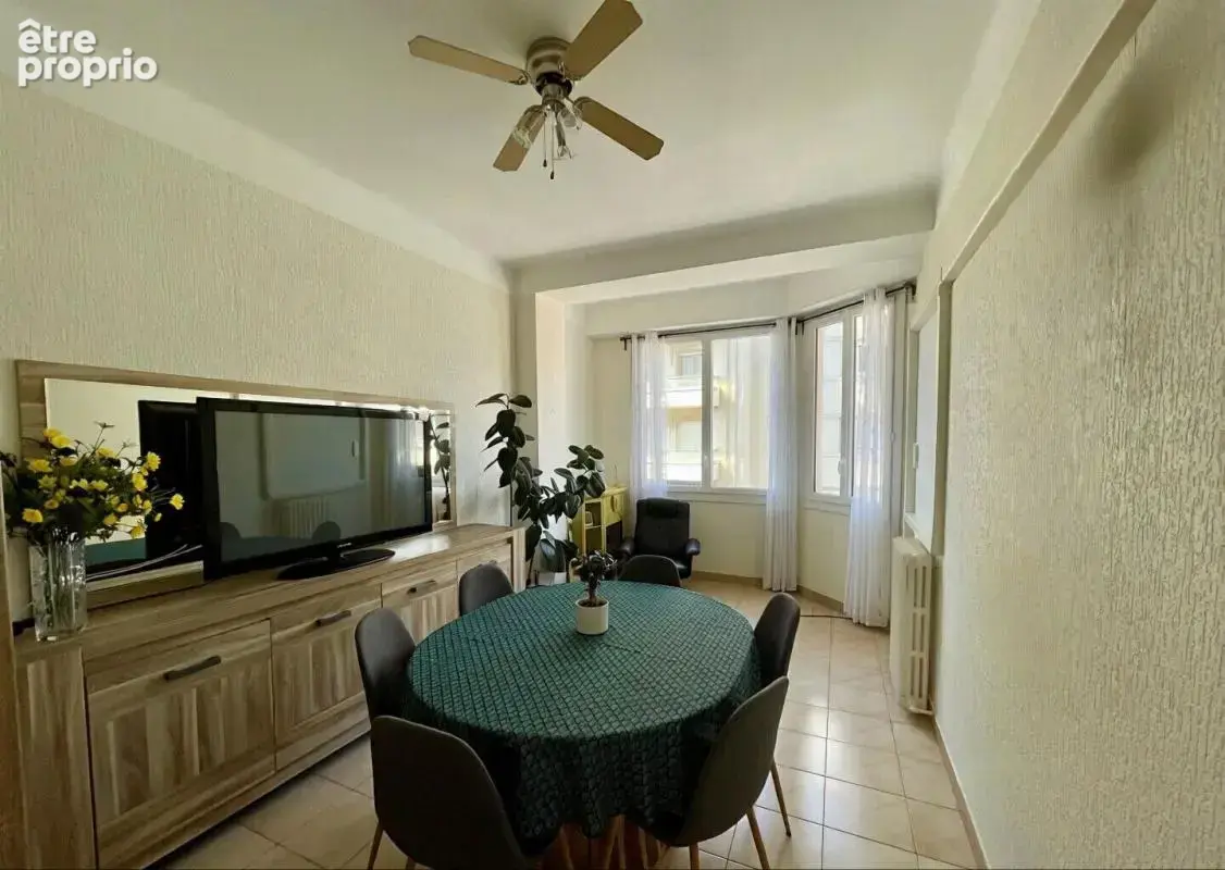 Belle Opportunité - Grand Appartement F3 - Toulon (83000) - photo 2
