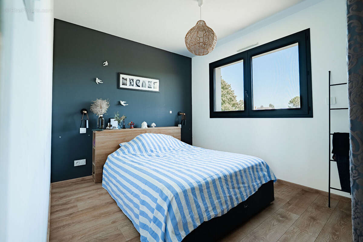 Maison Contemporaine (2017) - 114 m² - 4 Ch - Garage & Jardin - photo 11