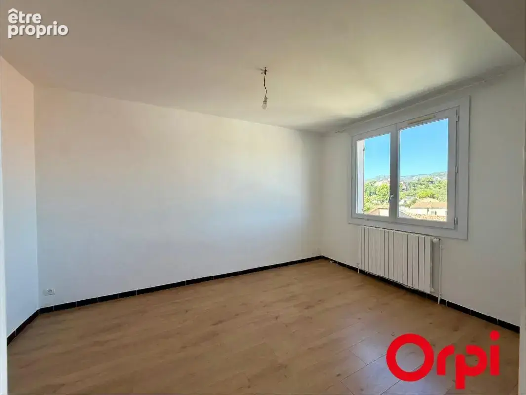 Maison familiale de 190 m² – 4 chambres – jardin 122 m² – garage 35 m² – potentiel 2 logements - la penne-sur-huveaune 13821 - photo 8