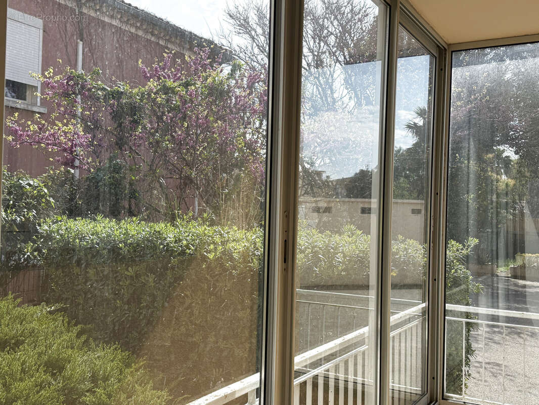 Appartement à SIX-FOURS-LES-PLAGES