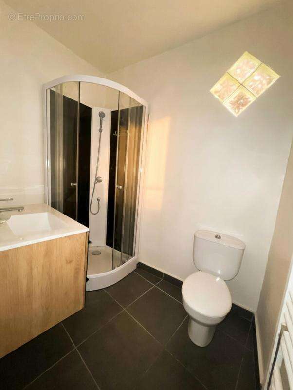 Appartement à PARIS-20E