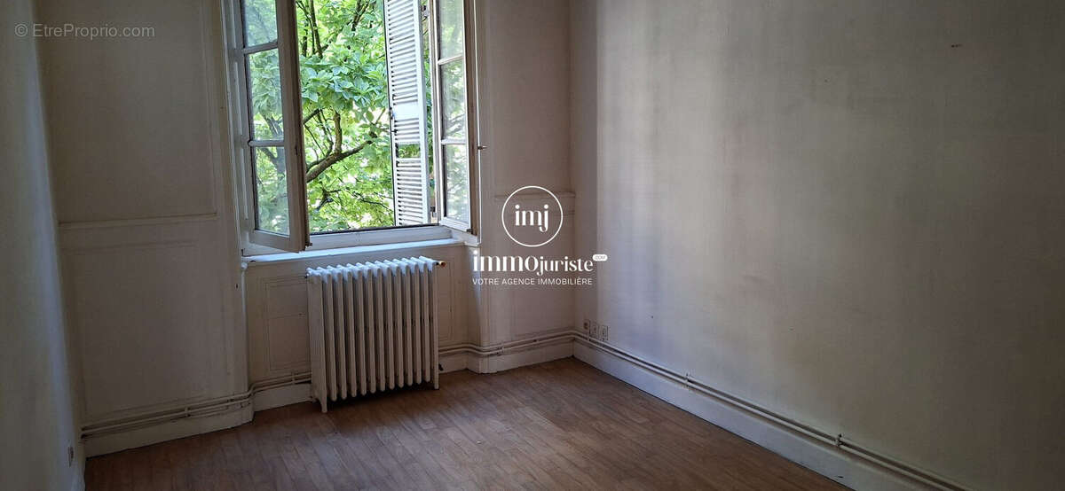 Appartement 74 m² à Limoges  - photo 5