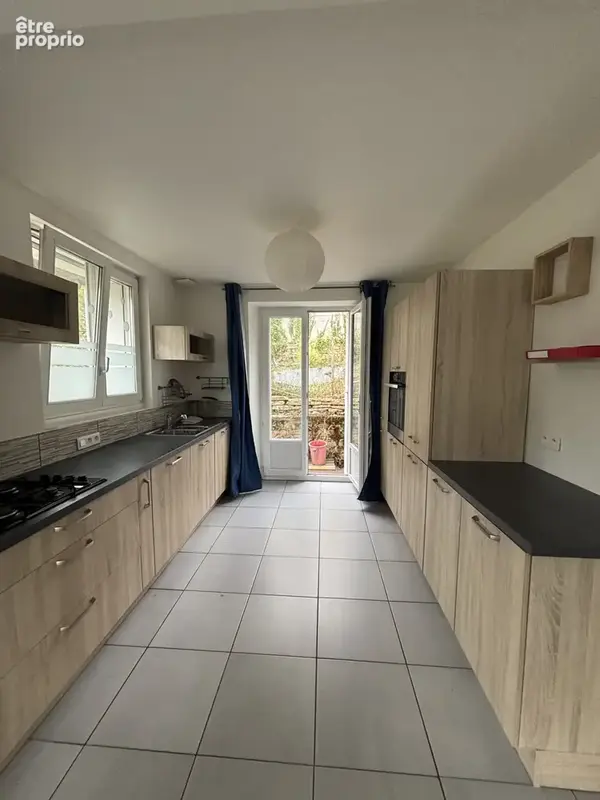 Maison familiale de 130 m2   Quartier recherché de Kerfeunteun à Quimper - photo 4