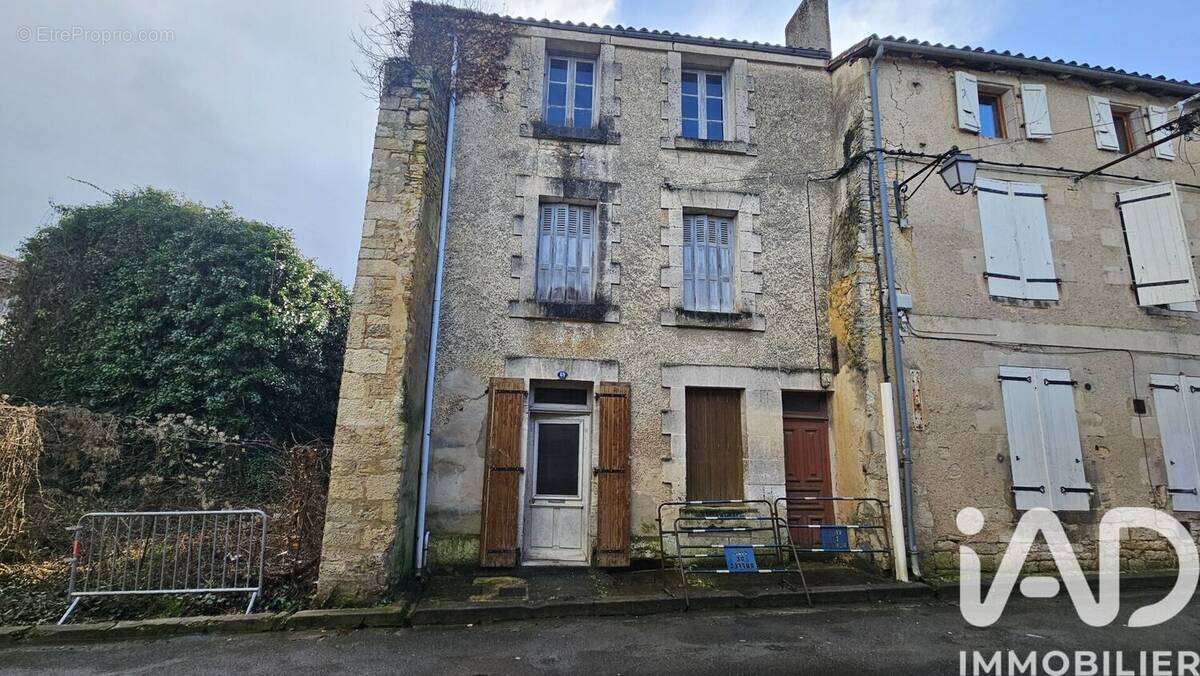 Photo 1 - Maison à RUFFEC