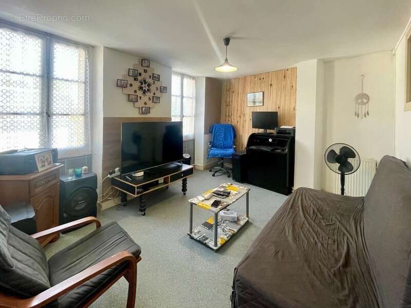 Maison à JOUET-SUR-L&#039;AUBOIS