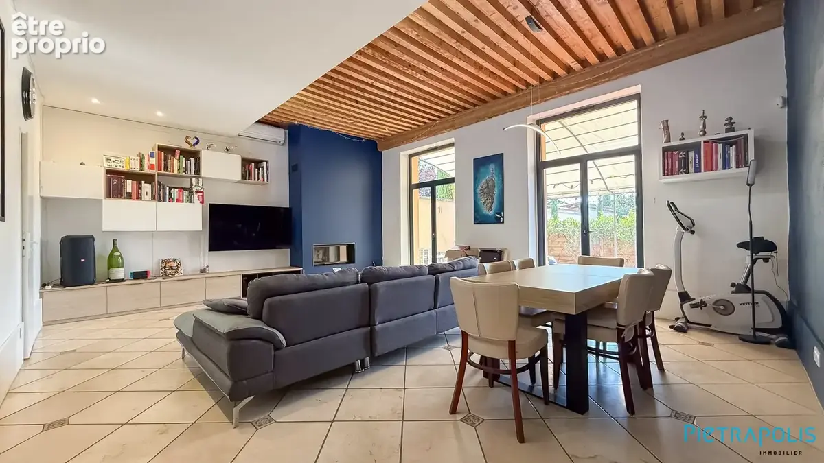 Maison 6 pièces 195 m² à vendre à Lissieu (69380) - photo 2