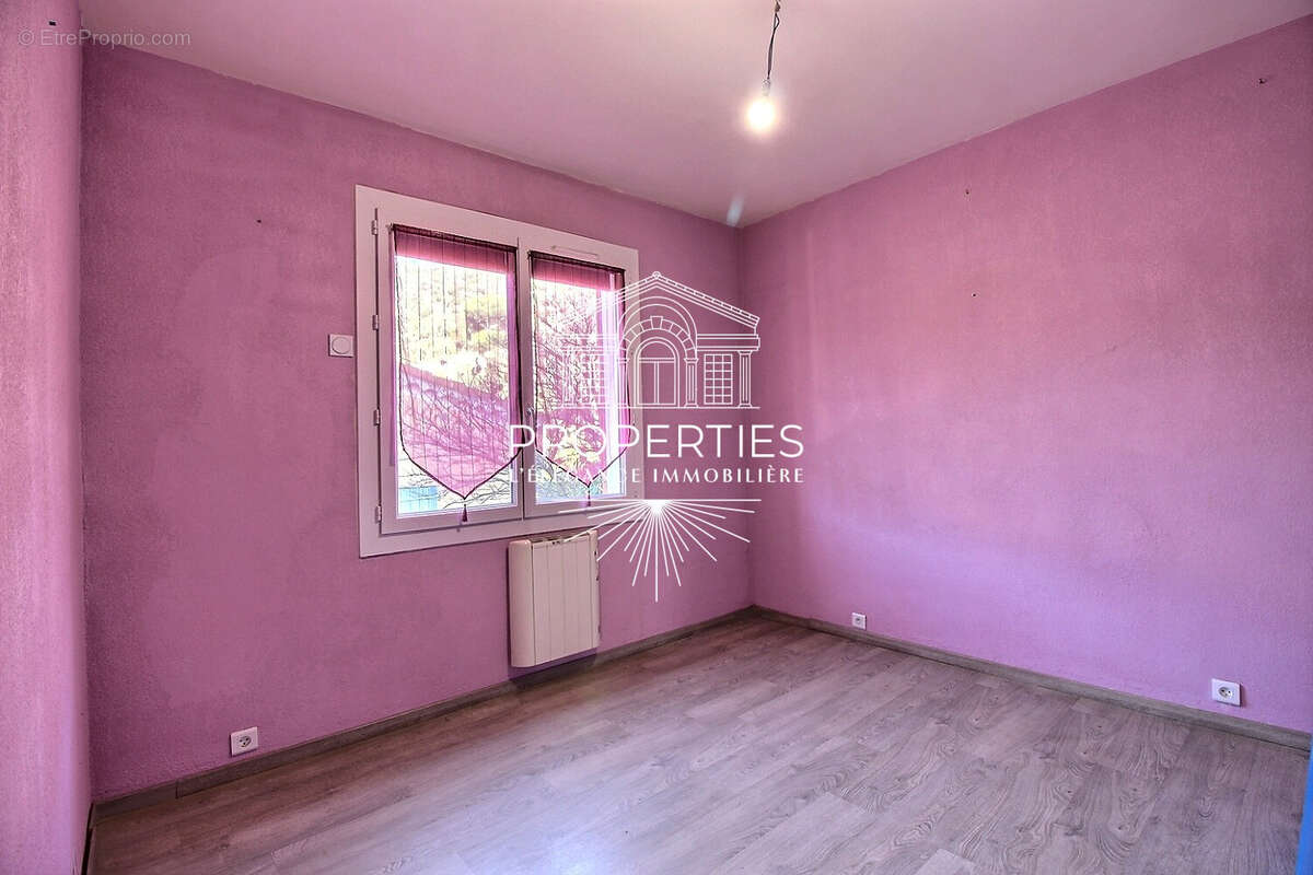 Appartement à BORMES-LES-MIMOSAS