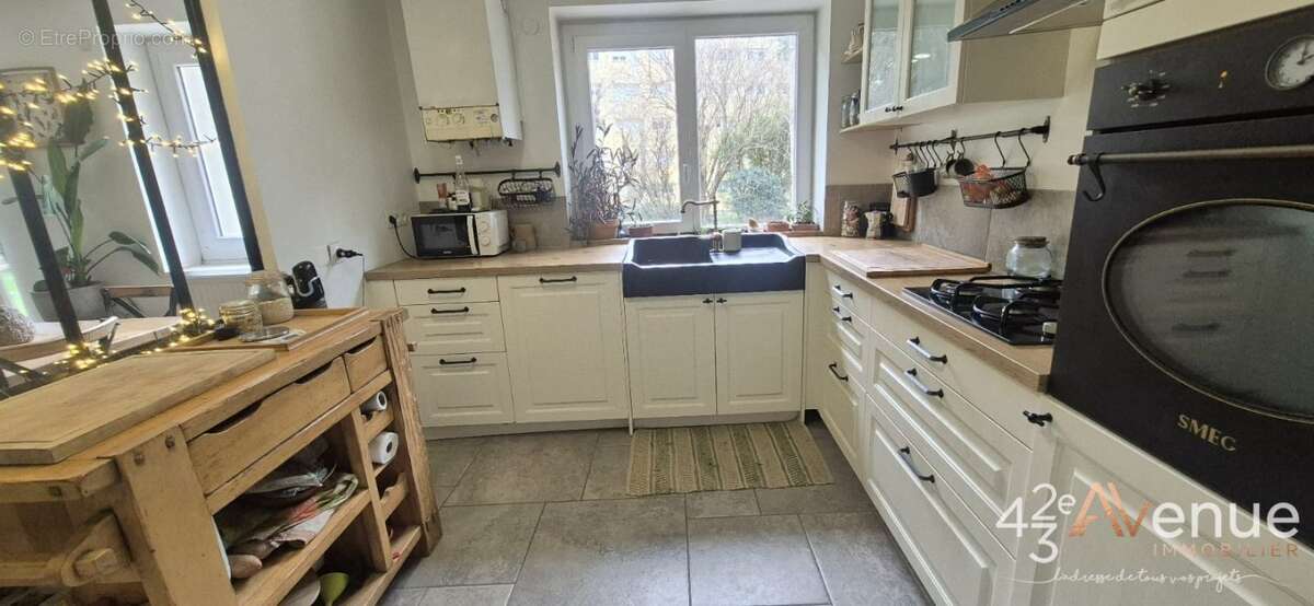 Appartement à SAINT-ETIENNE