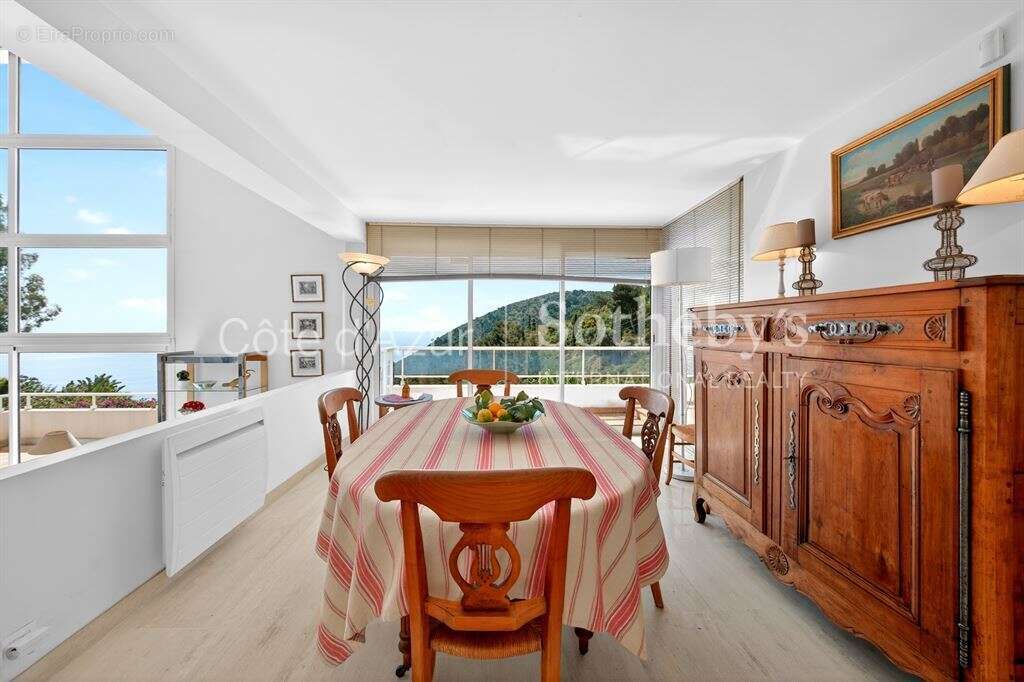 Maison à EZE