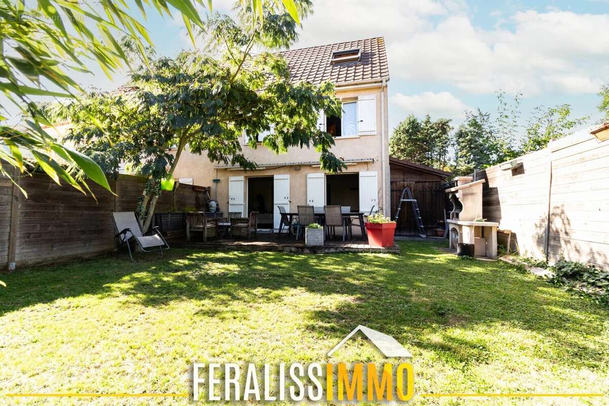 Maison à COURDIMANCHE