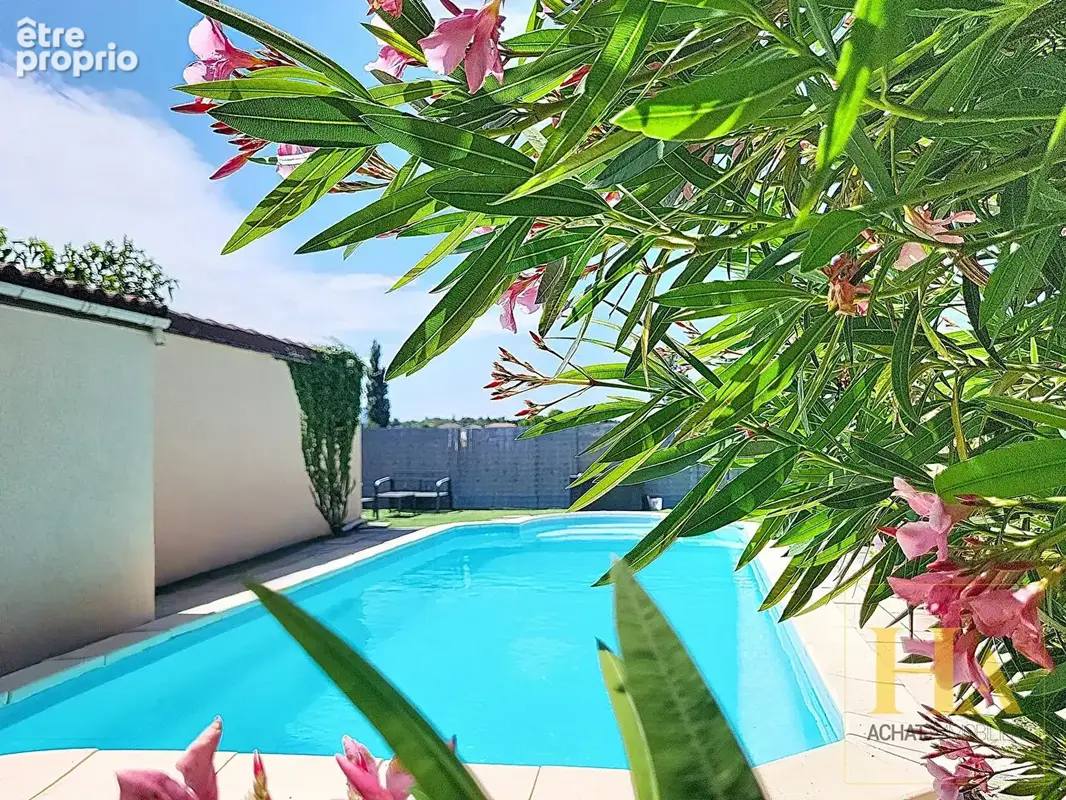 Maison à BESAYES