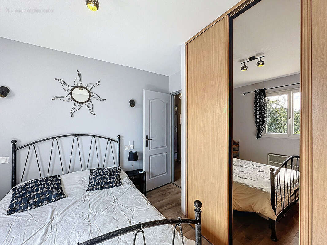 Maison à VILLECOMTAL-SUR-ARROS