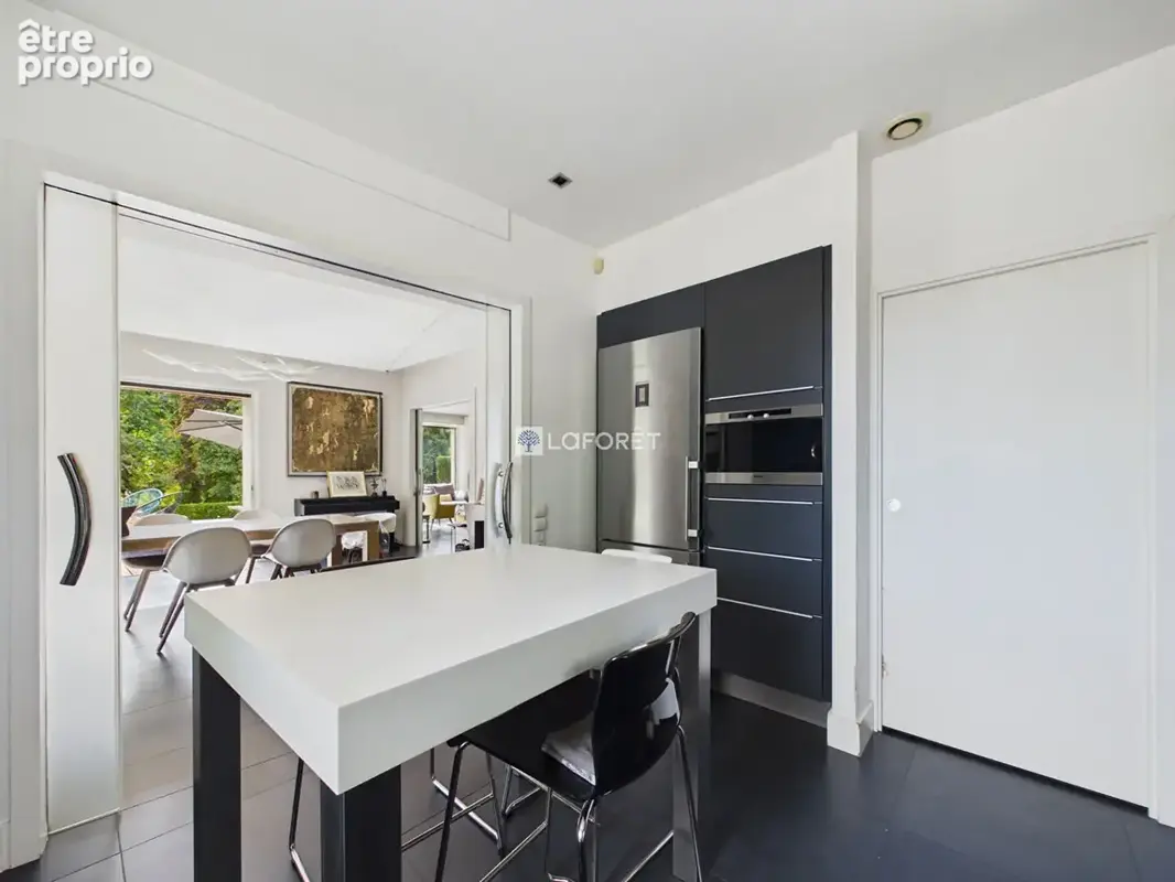 Maison CHATEAULIN 10 Pièces 253.77 m² - photo 9