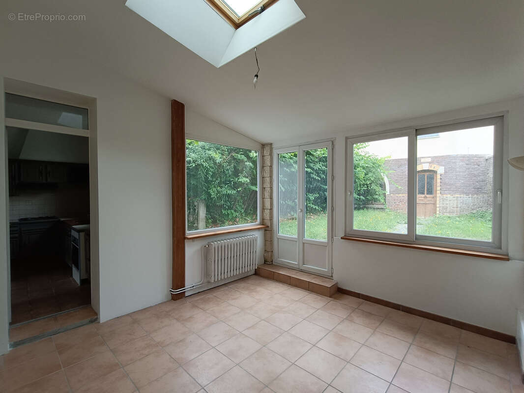 Maison à BEAUVAIS