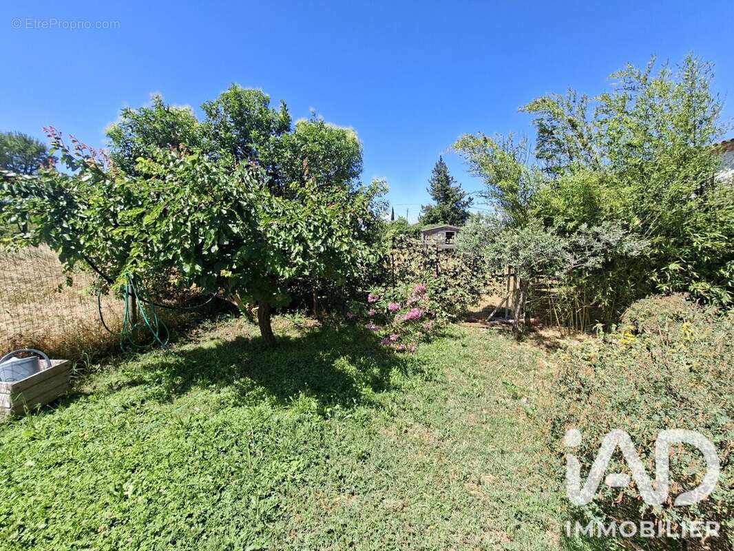 Maison 237 m² à Pernes-Les-Fontaines  - photo 2