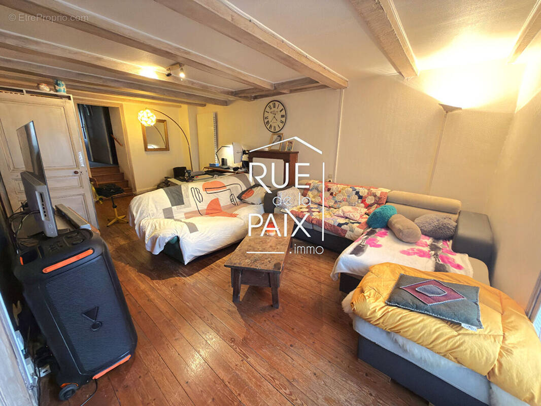 Maison à LAVAUSSEAU