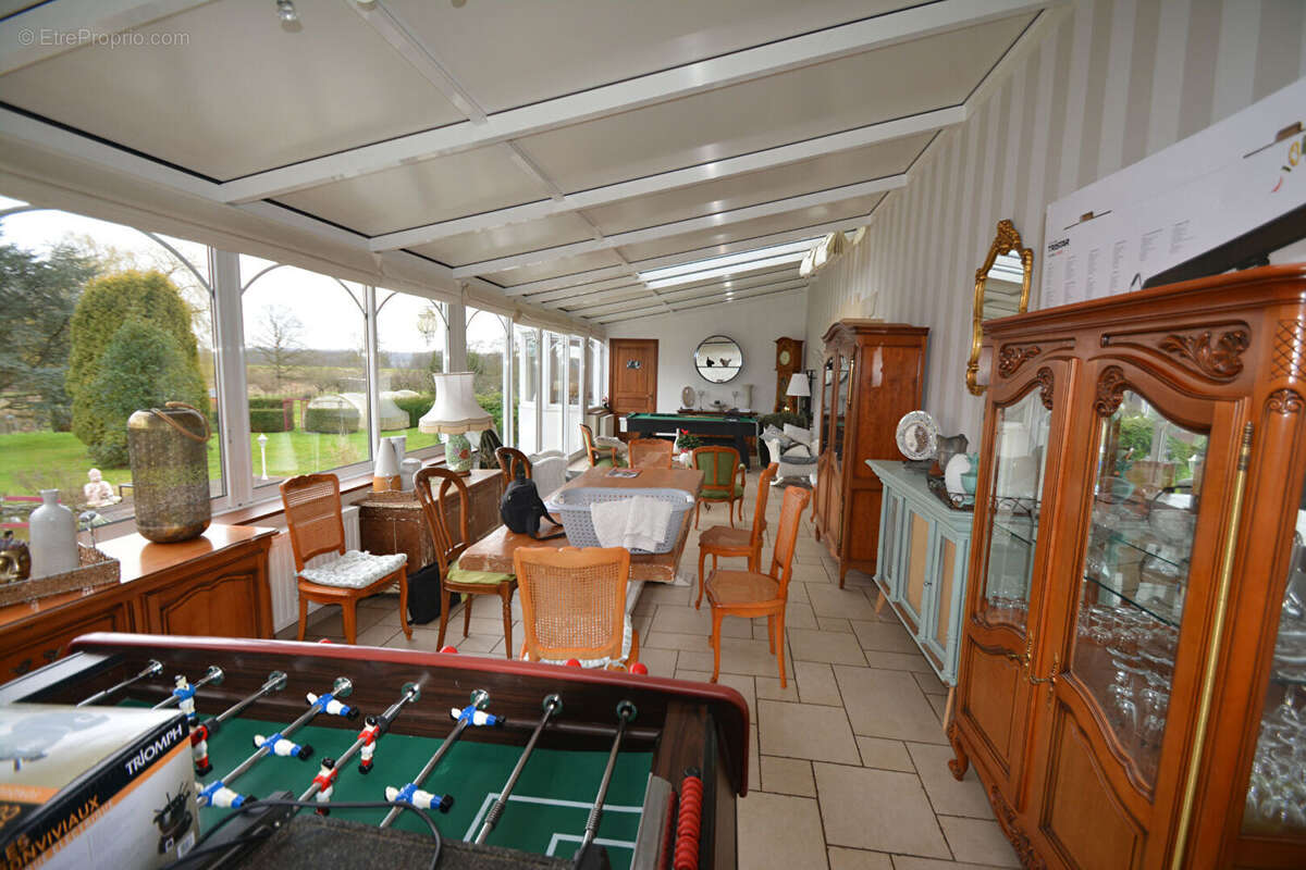 Maison à COUCY-LE-CHATEAU-AUFFRIQUE