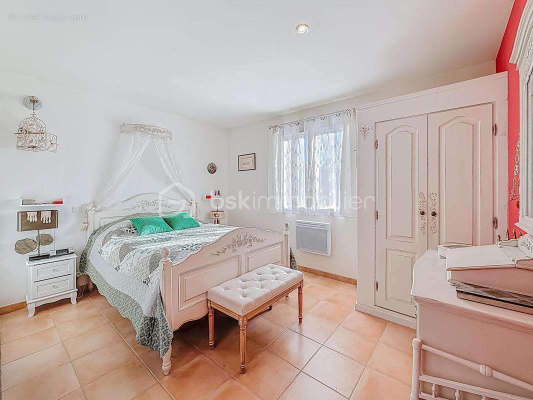 Maison à VILLEVEYRAC