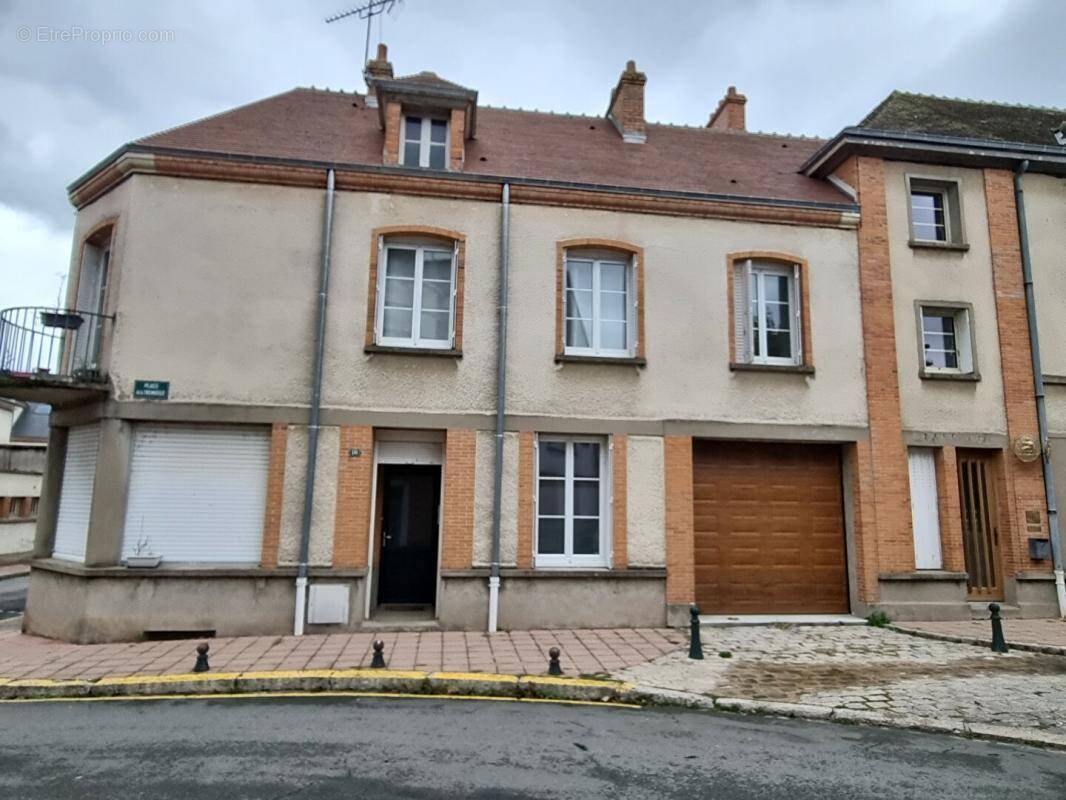 Maison à SULLY-SUR-LOIRE