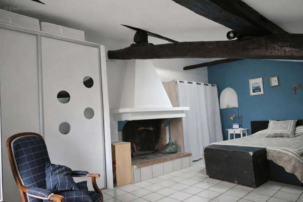 Maison à LA MOTTE